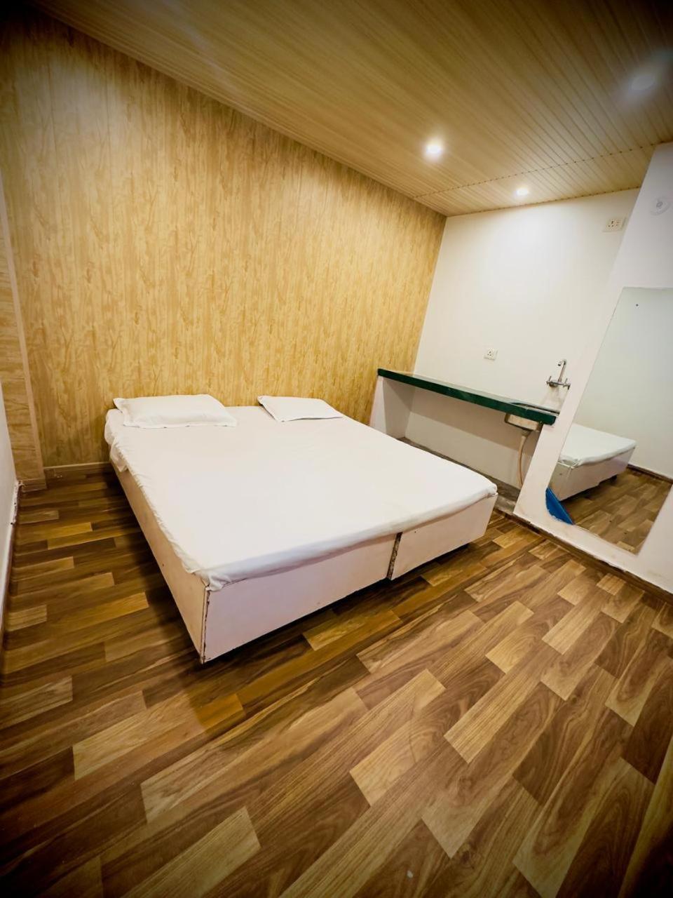 Eco Family Hostel Jaipur Bagian luar foto